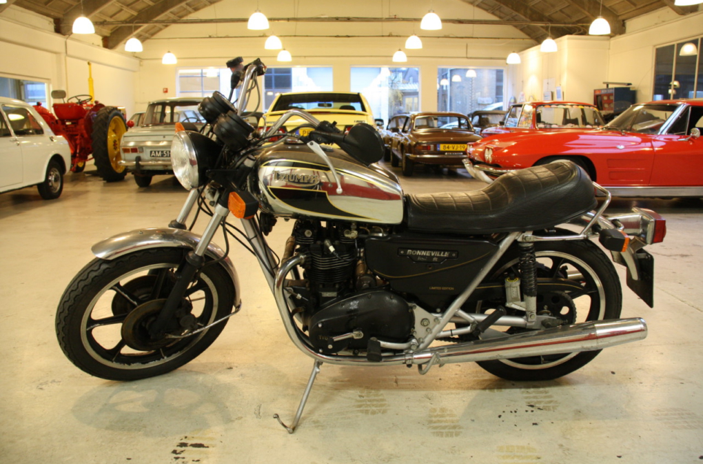 Truimph Bonneville (6)