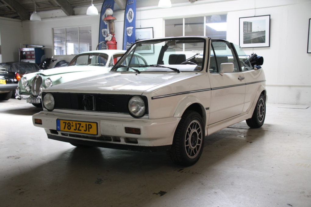 Volkswagen Golf Cabriolet (6)