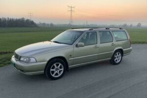 Volvo V70 2.5T
